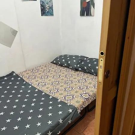 Very Cozy 2br,near Centrum Genua