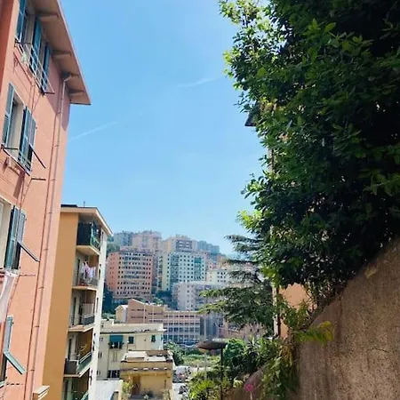 Very Cozy 2br,near Centrum 热那亚